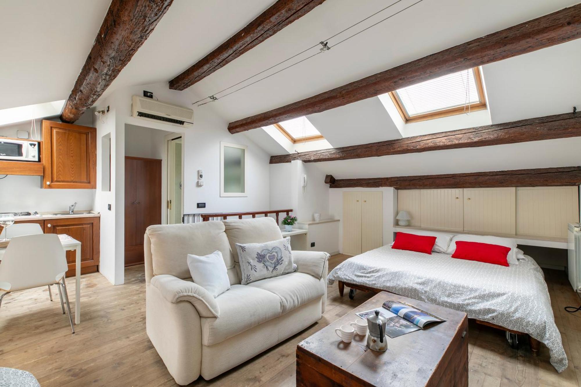 Nice Lovely Attic For 4 Person With Wifi - A/C Venezia Eksteriør bilde
