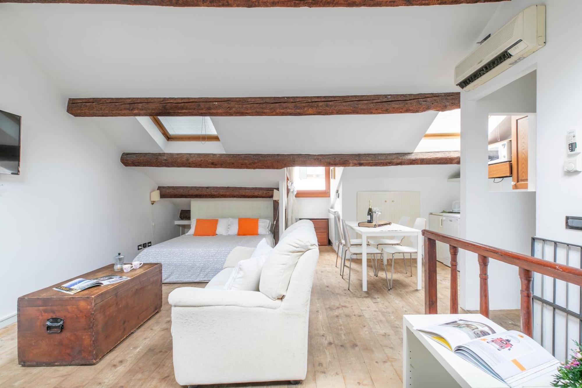 Nice Lovely Attic For 4 Person With Wifi - A/C Venezia Eksteriør bilde