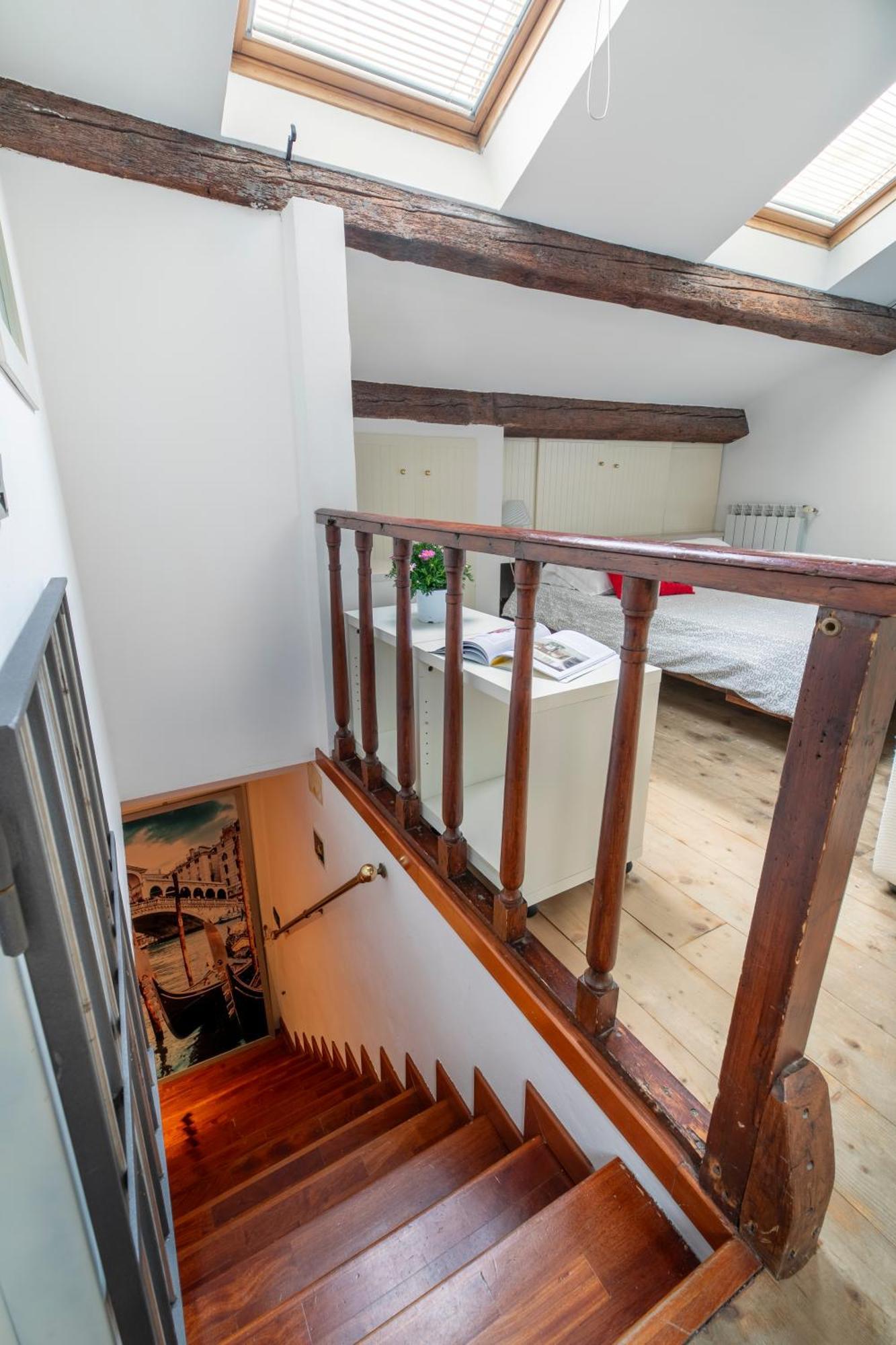 Nice Lovely Attic For 4 Person With Wifi - A/C Venezia Eksteriør bilde