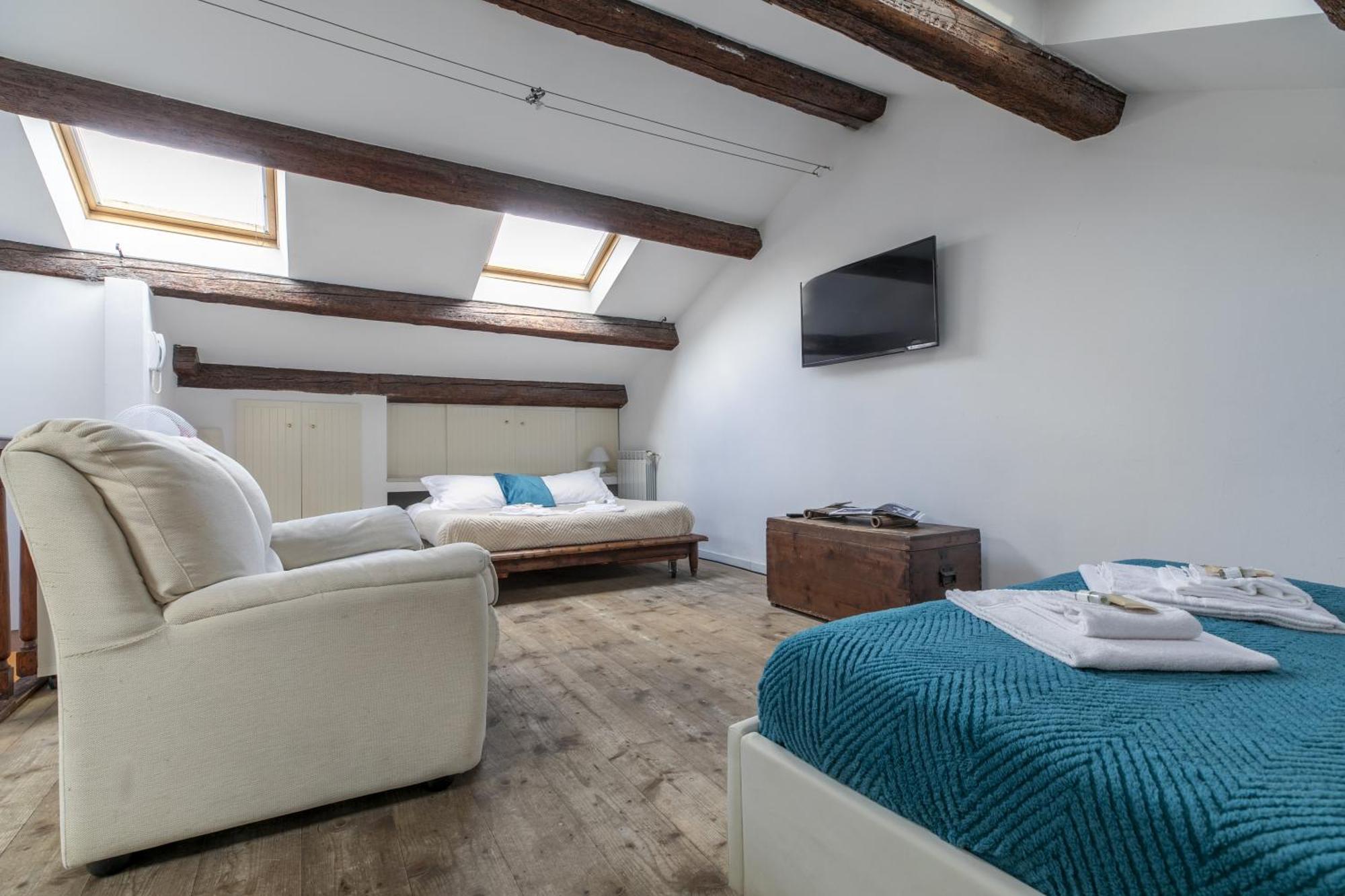 Nice Lovely Attic For 4 Person With Wifi - A/C Venezia Eksteriør bilde