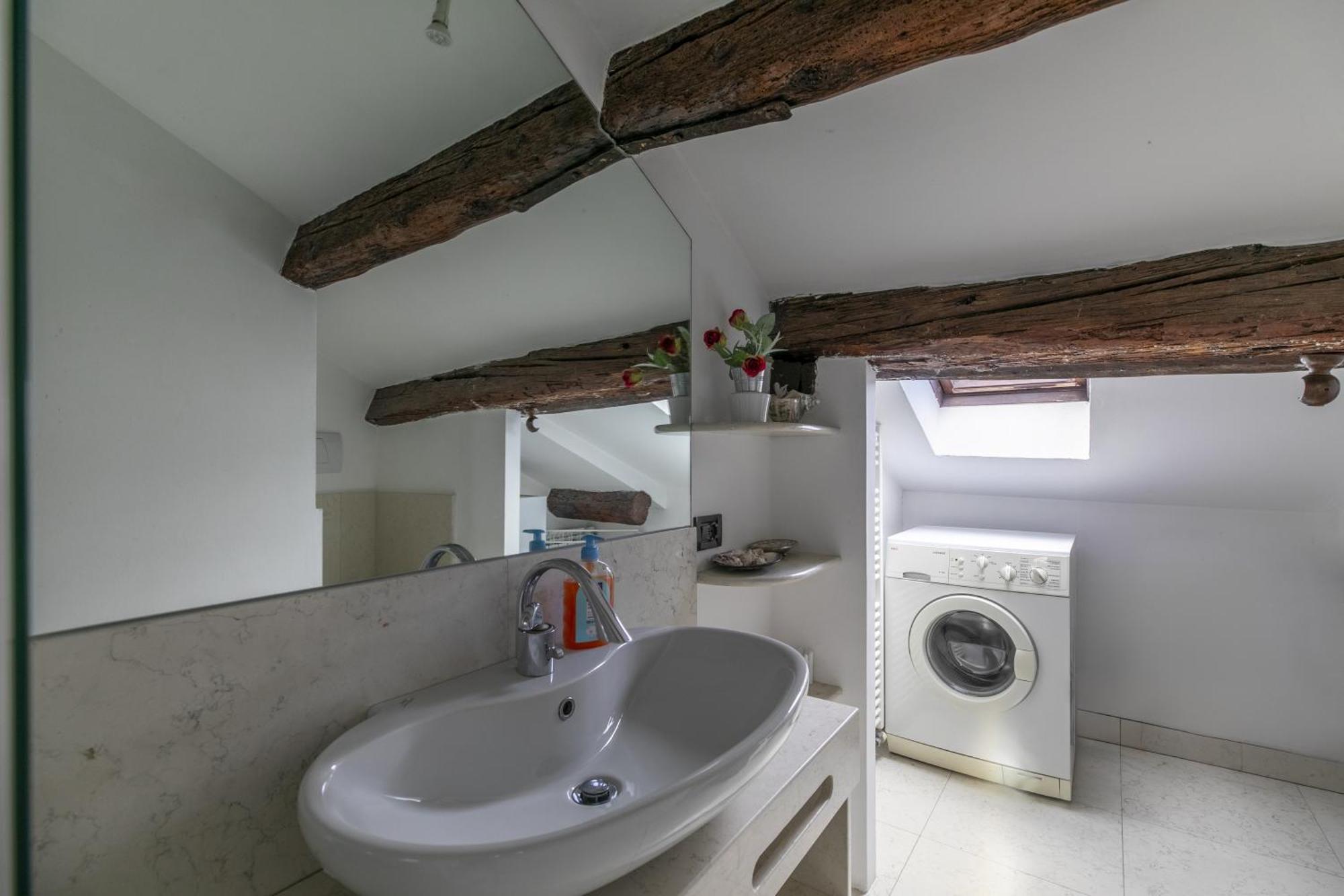 Nice Lovely Attic For 4 Person With Wifi - A/C Venezia Eksteriør bilde