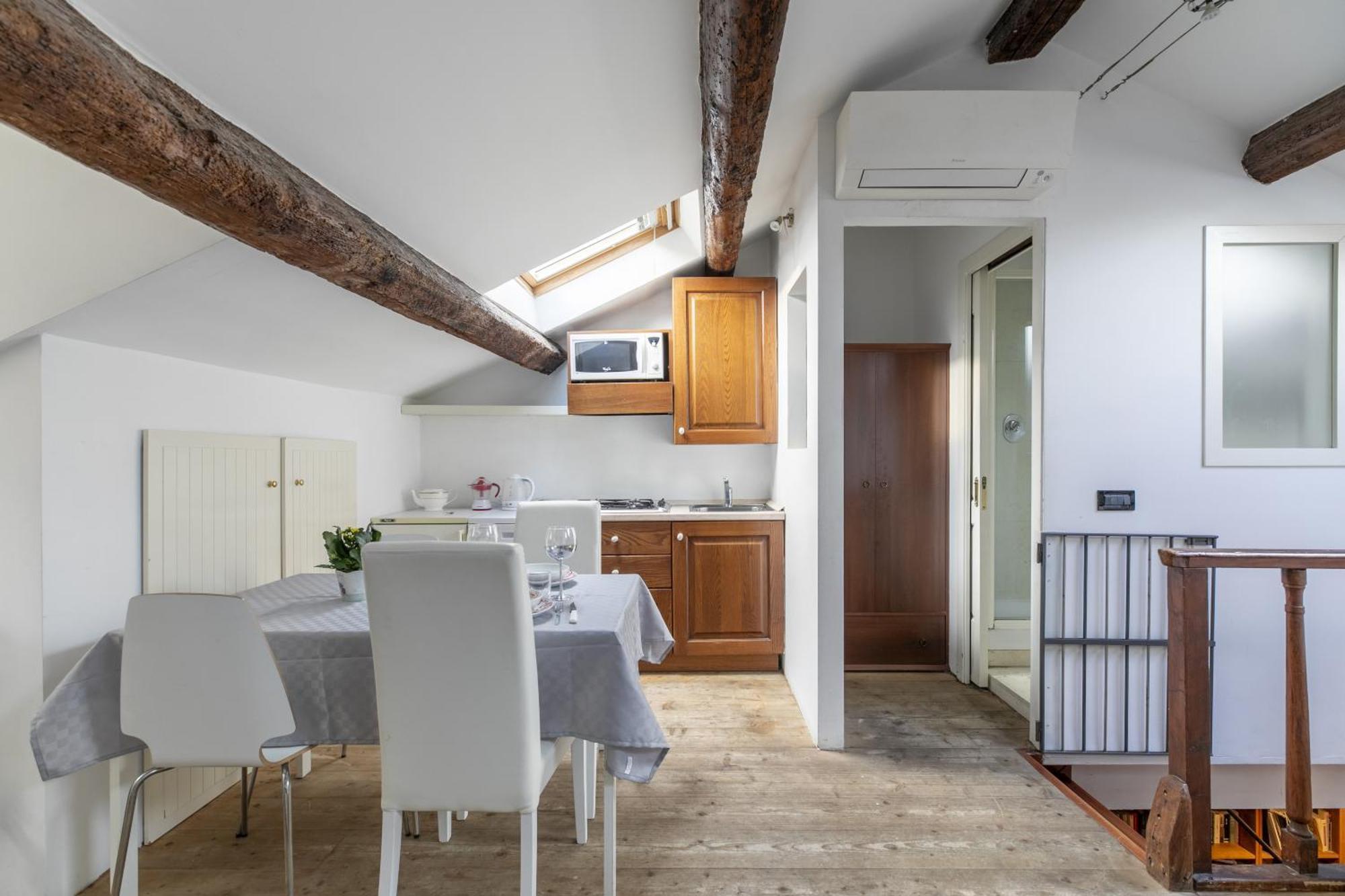 Nice Lovely Attic For 4 Person With Wifi - A/C Venezia Eksteriør bilde
