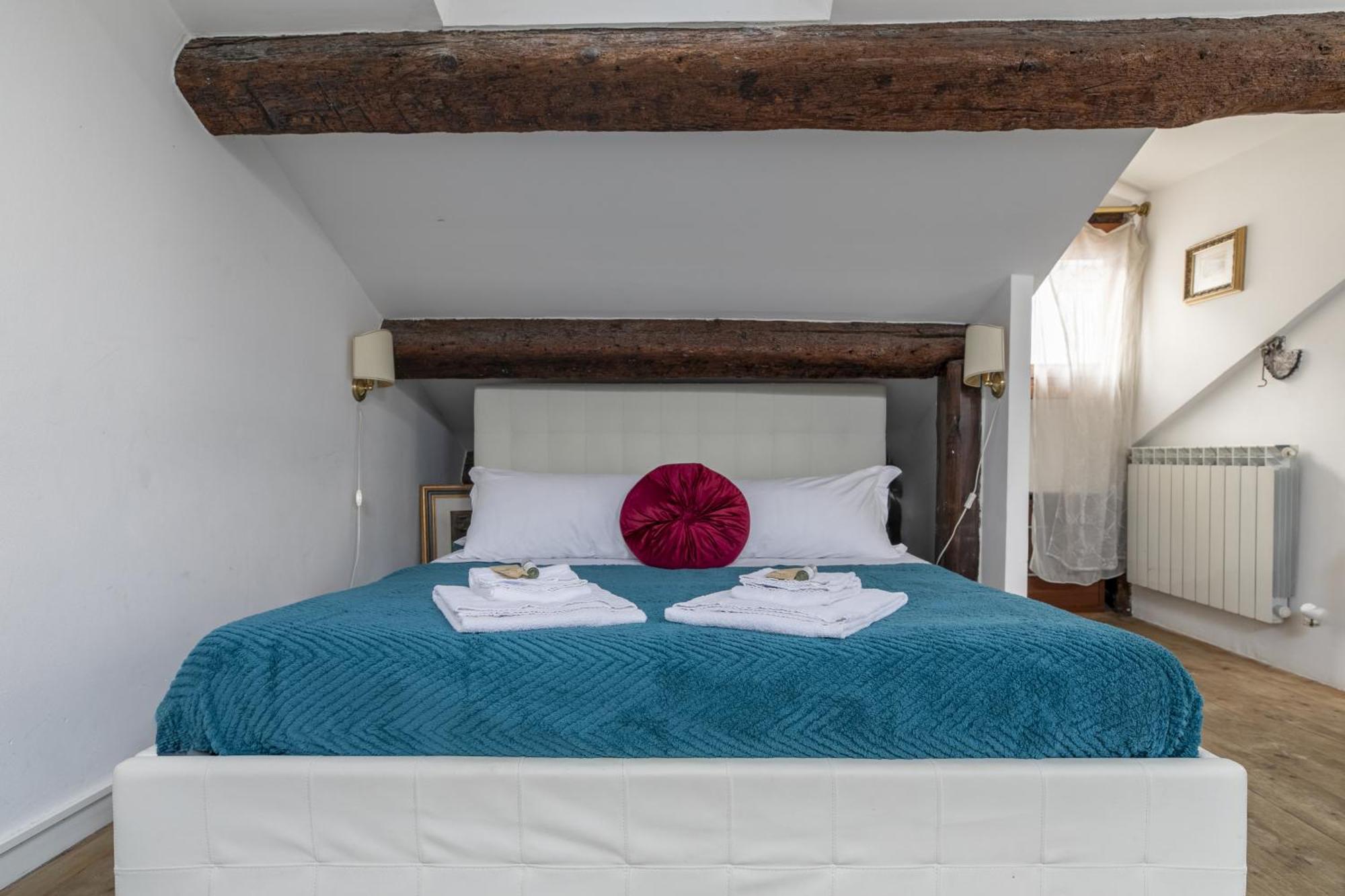 Nice Lovely Attic For 4 Person With Wifi - A/C Venezia Eksteriør bilde