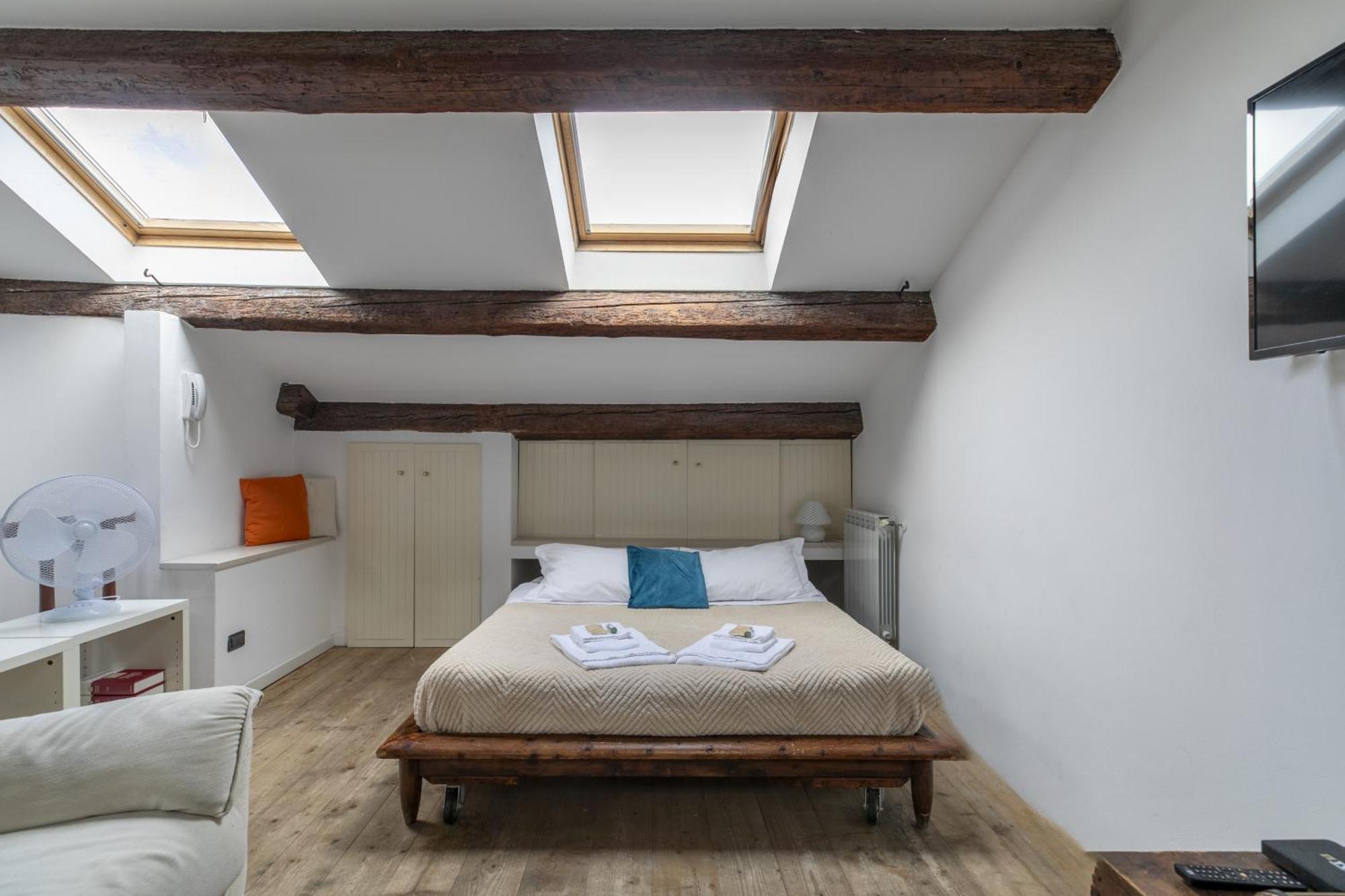 Nice Lovely Attic For 4 Person With Wifi - A/C Venezia Eksteriør bilde