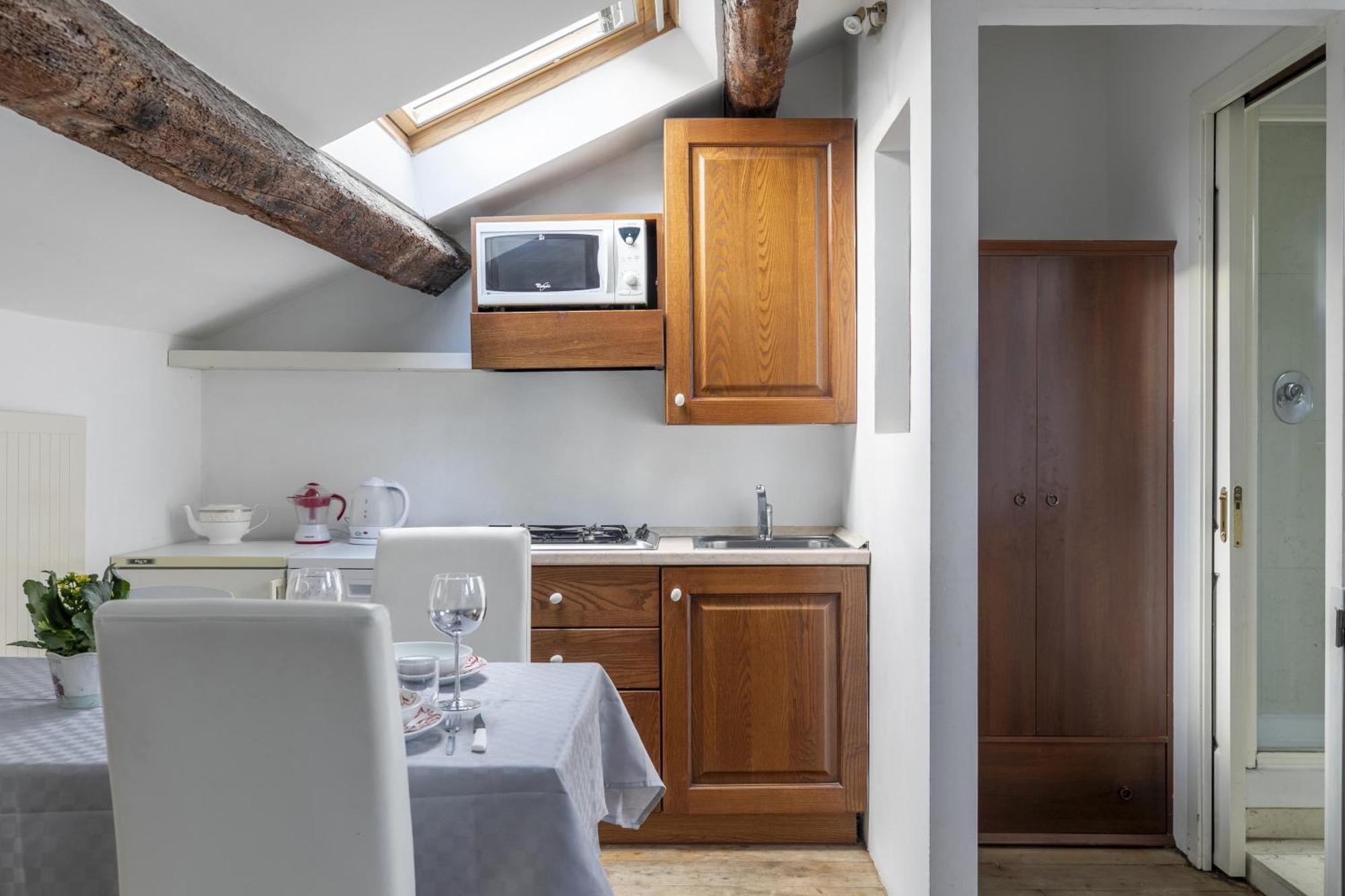 Nice Lovely Attic For 4 Person With Wifi - A/C Venezia Eksteriør bilde